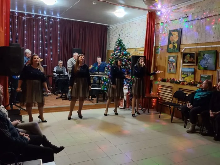 photo_5370919430889606014_y