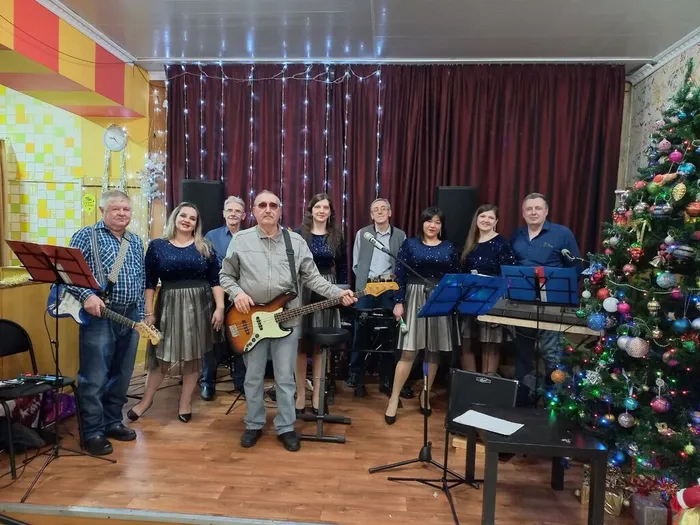 photo_5370919430889605998_y